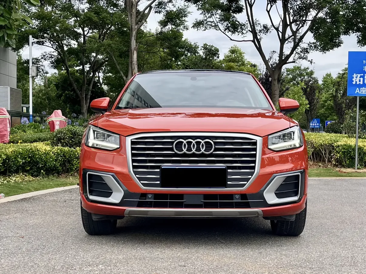 Audi Q2L