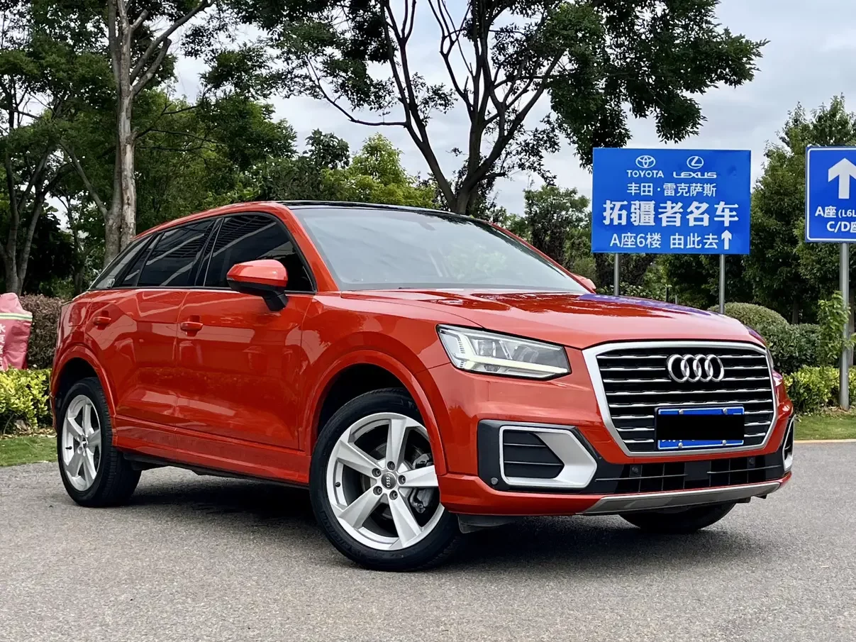 Audi Q2L