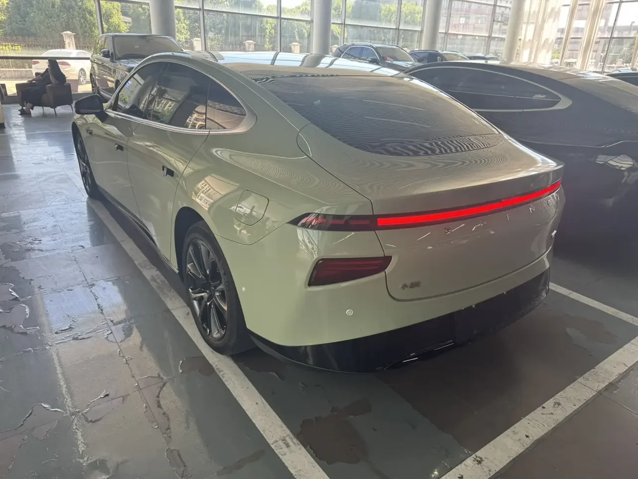 Xpeng P7