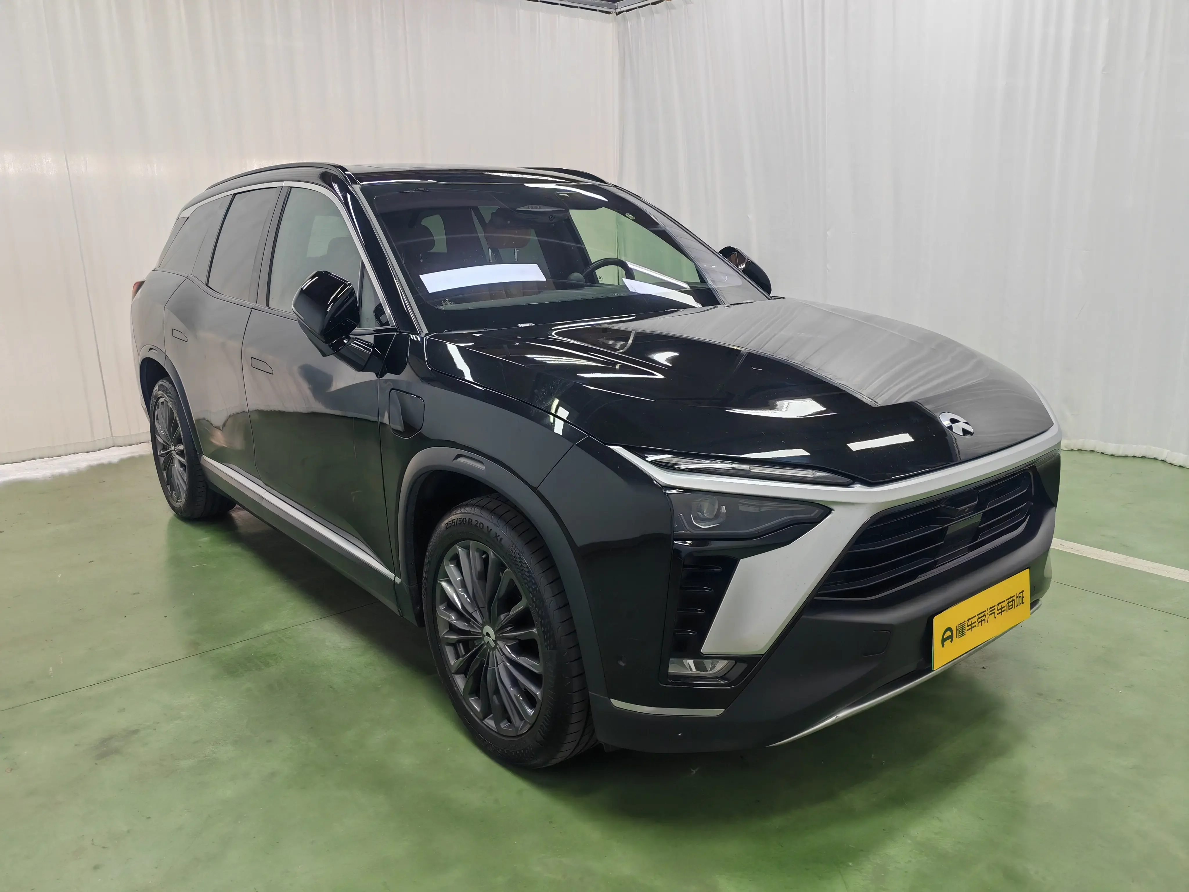 NIO ES8