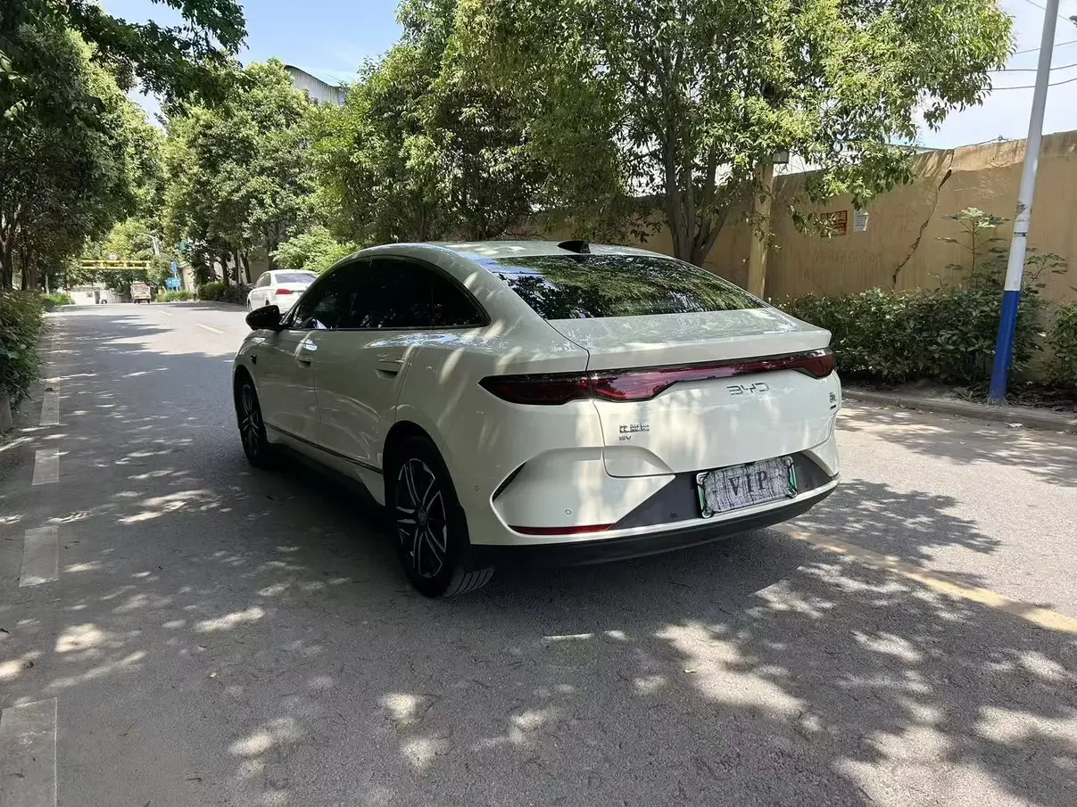 BYD Qin L EV