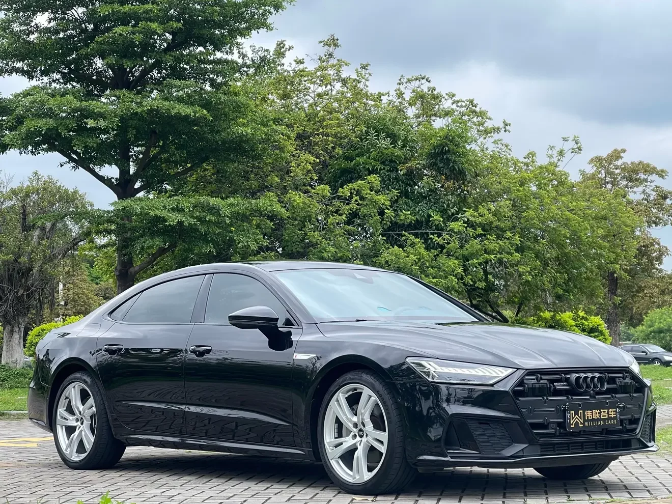 Audi A7L