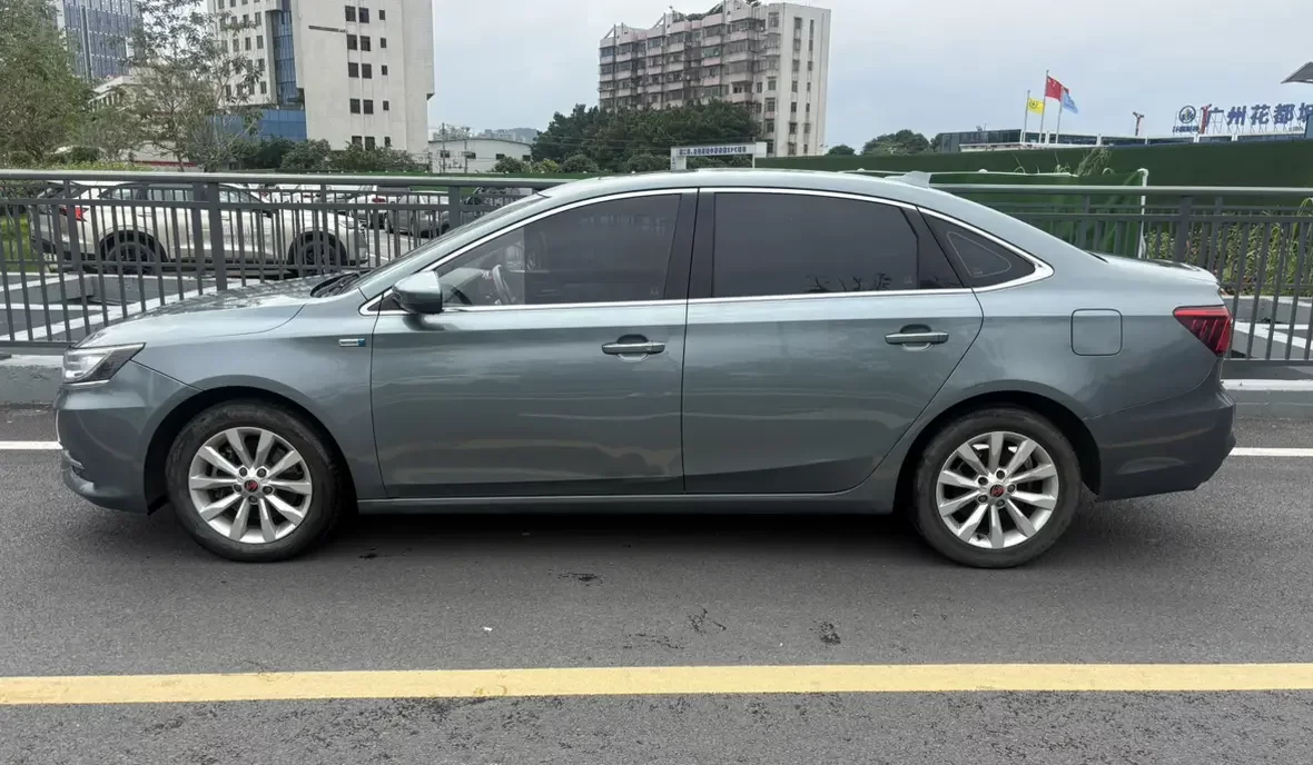 Roewe i6 Classic