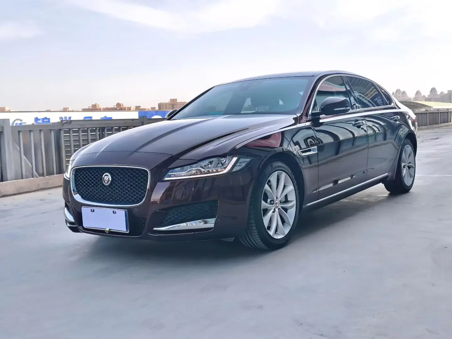 Jaguar XFL