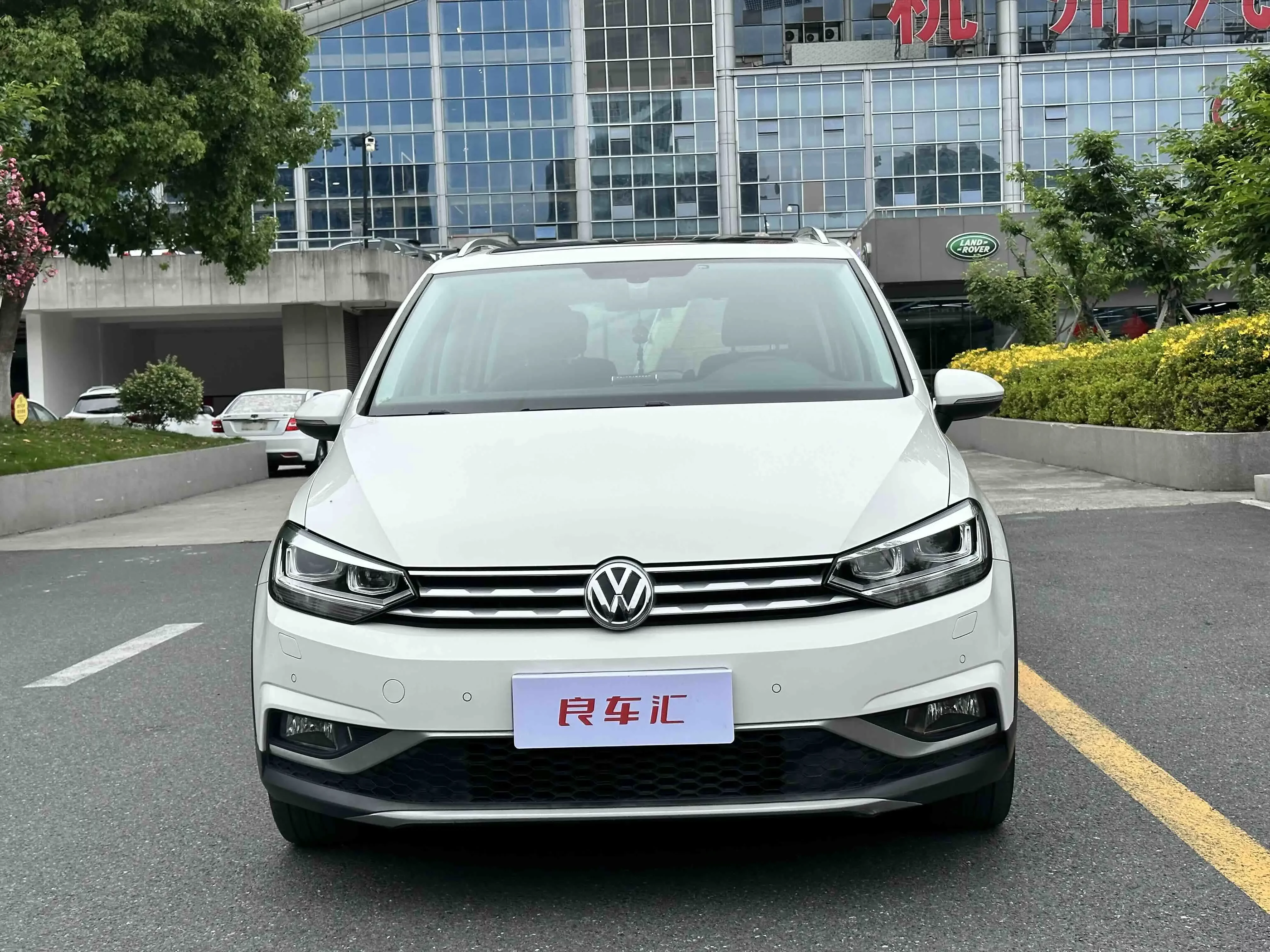 Volkswagen Touran L