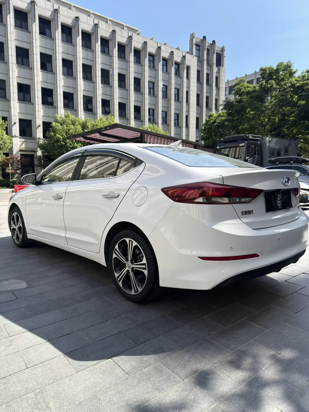 Hyundai lead