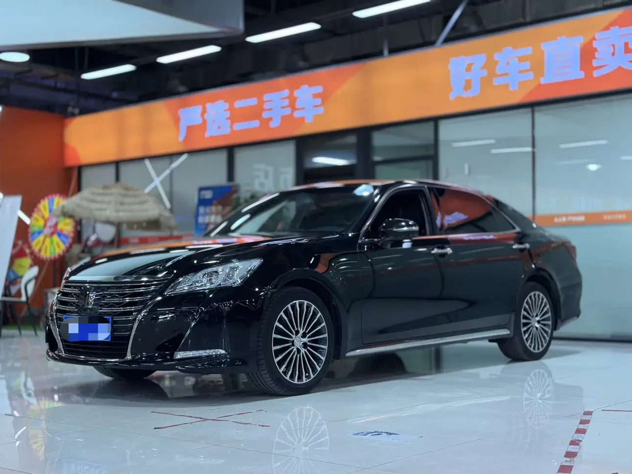 Toyota crown