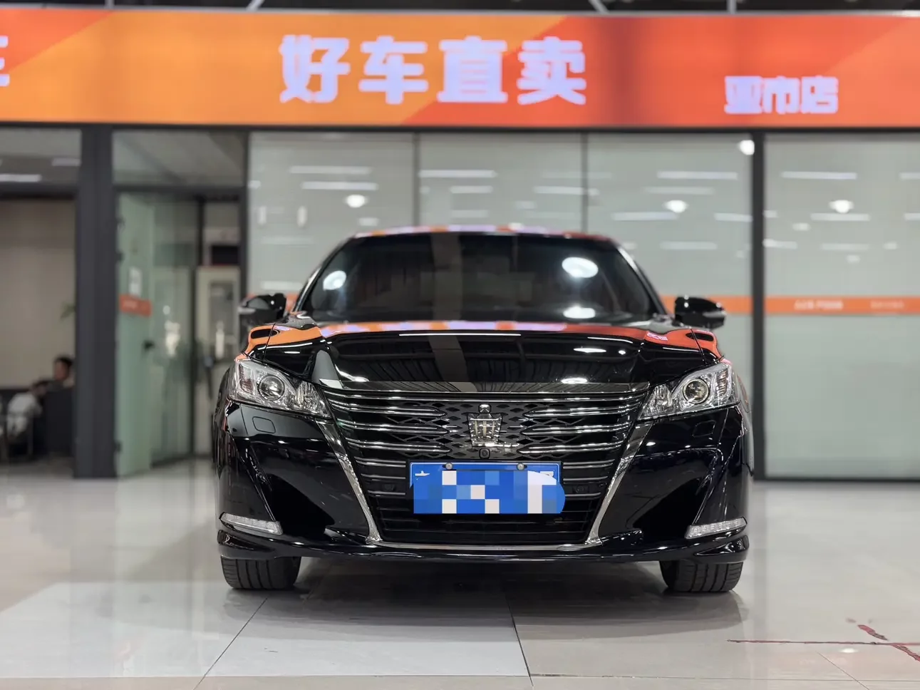 Toyota crown