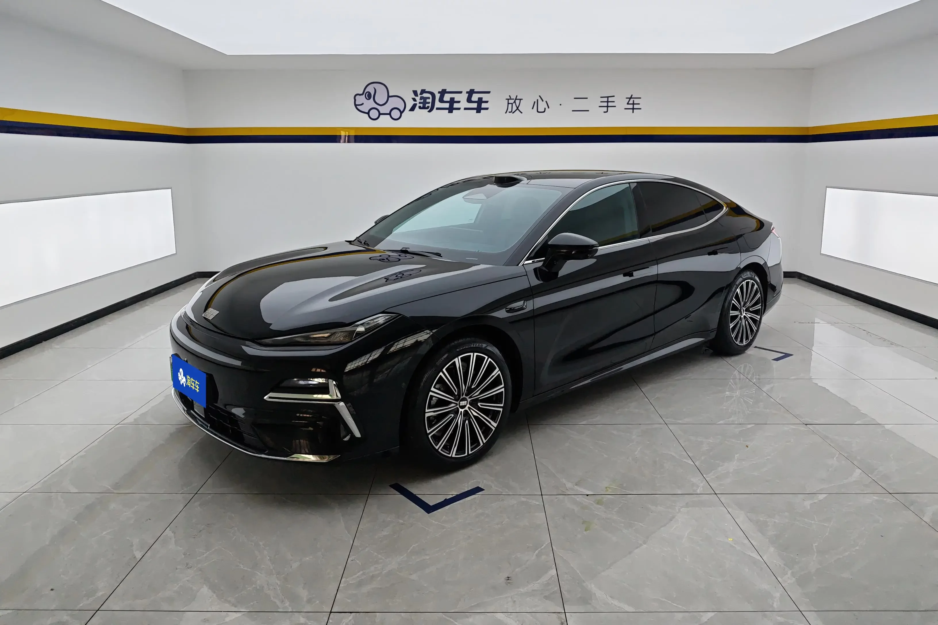 Geely Galaxy Star 8 PHEV