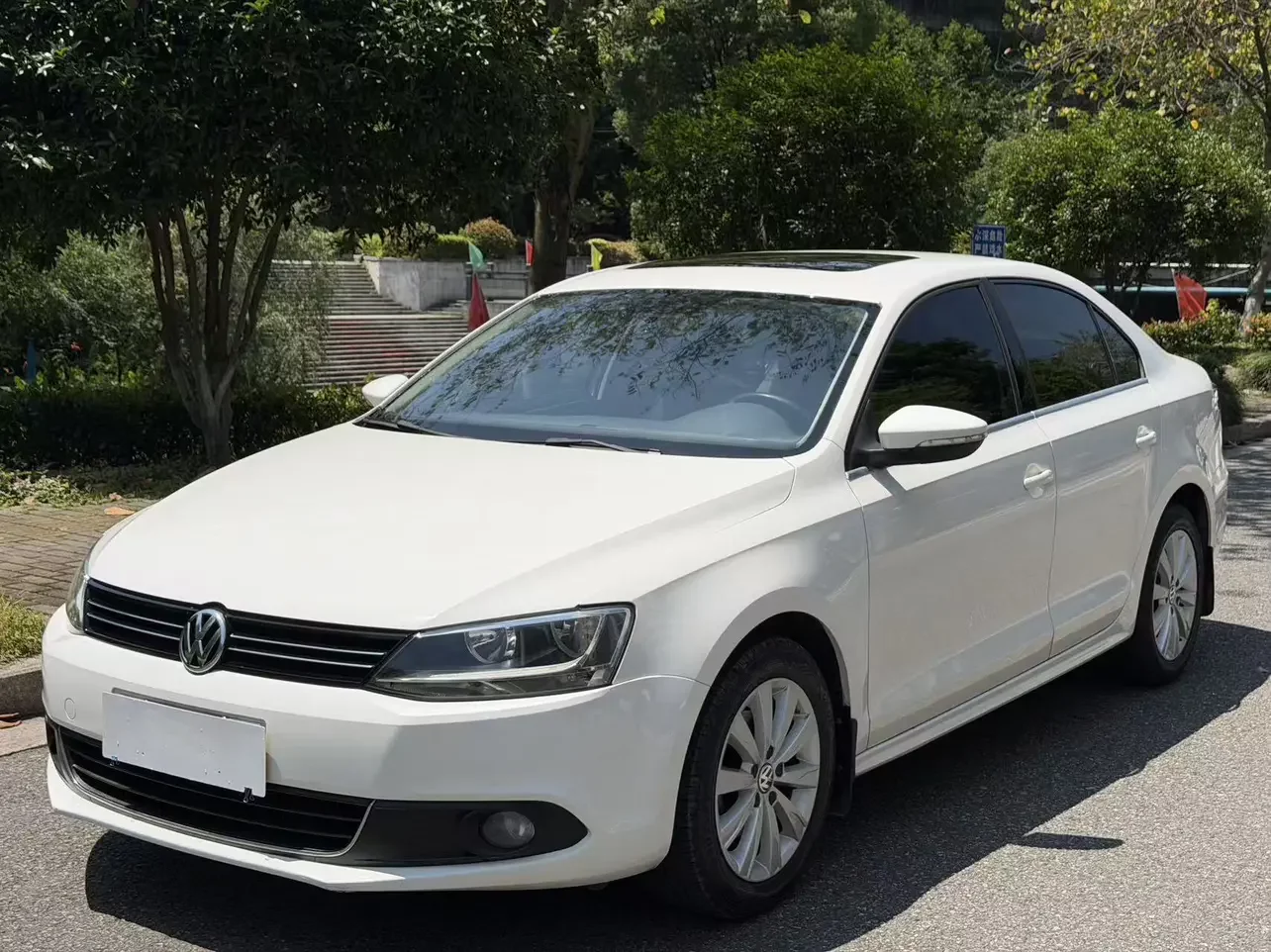 Volkswagen Sagitar