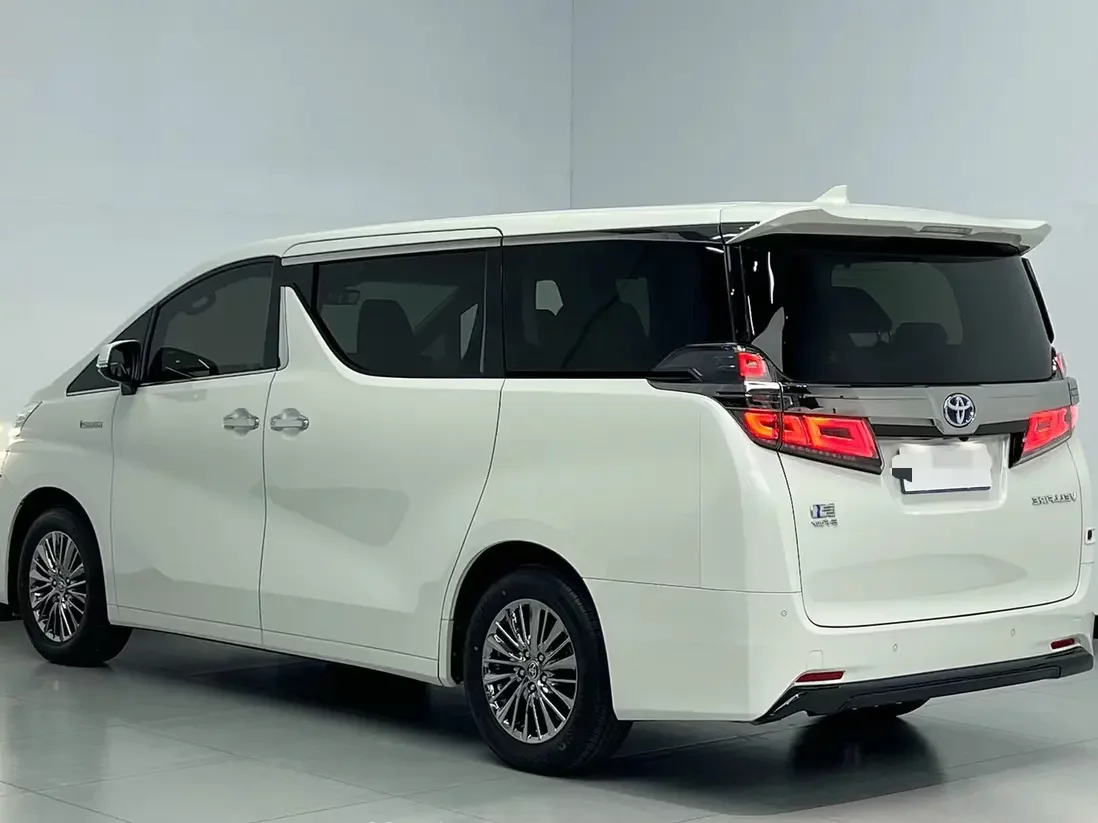 Toyota Crown Wellfire