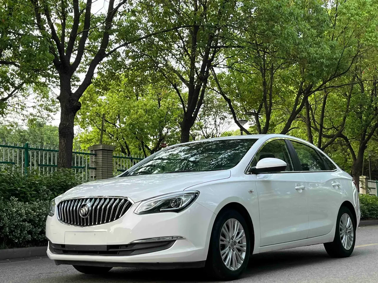 Buick Yinglang