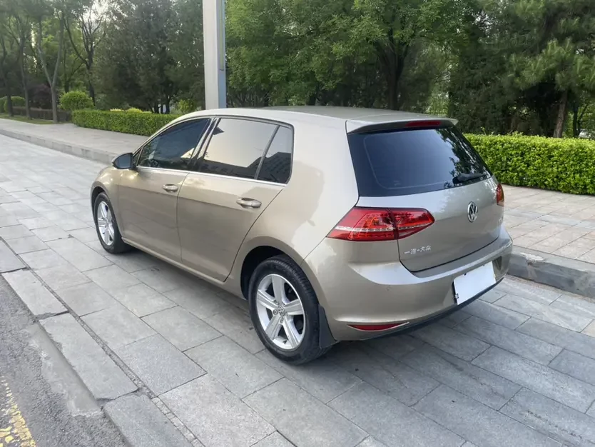 Volkswagen golf