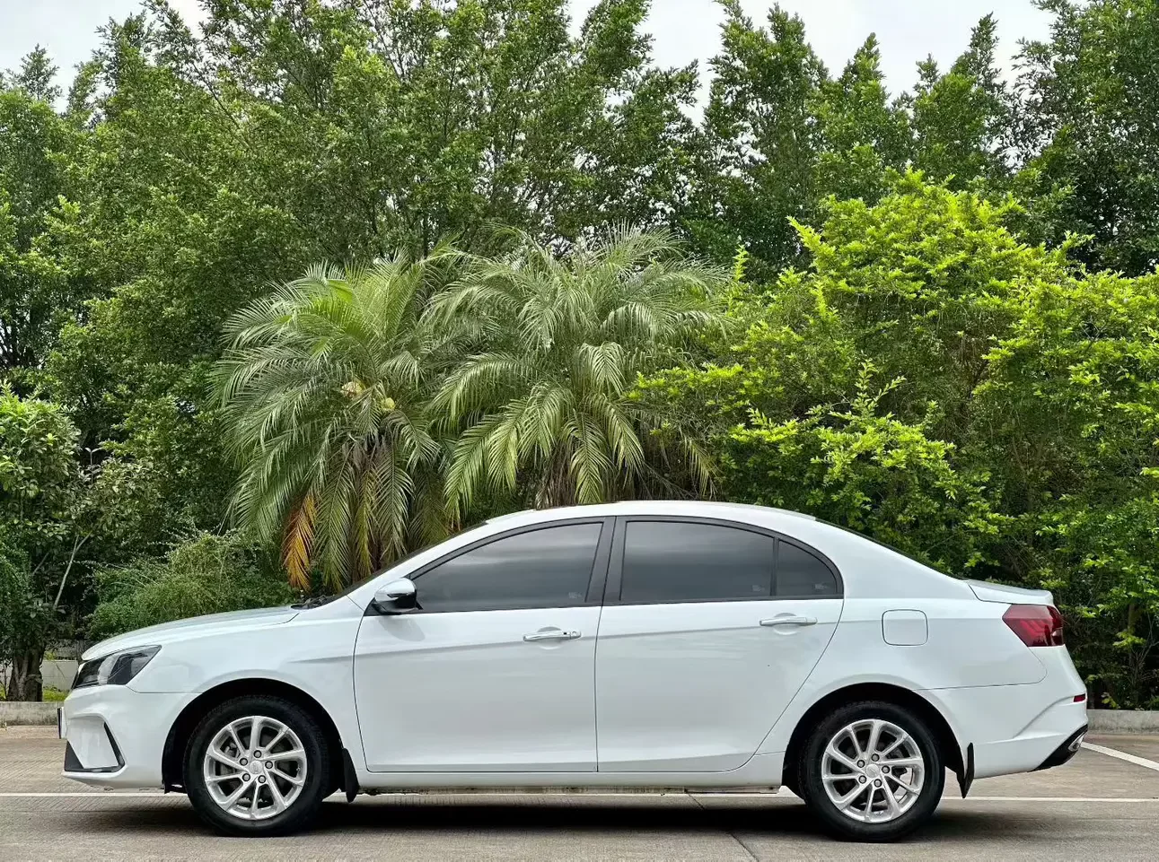 Geely emgrand