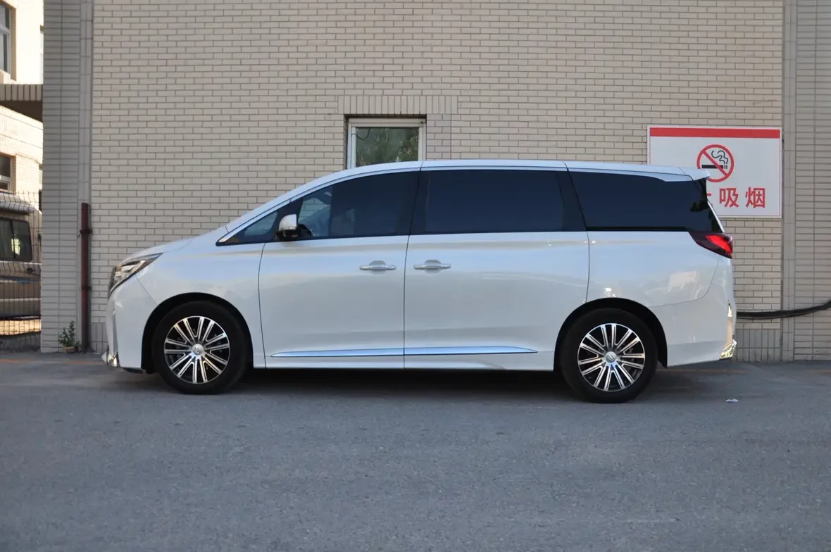 GAC Trumpchi M8