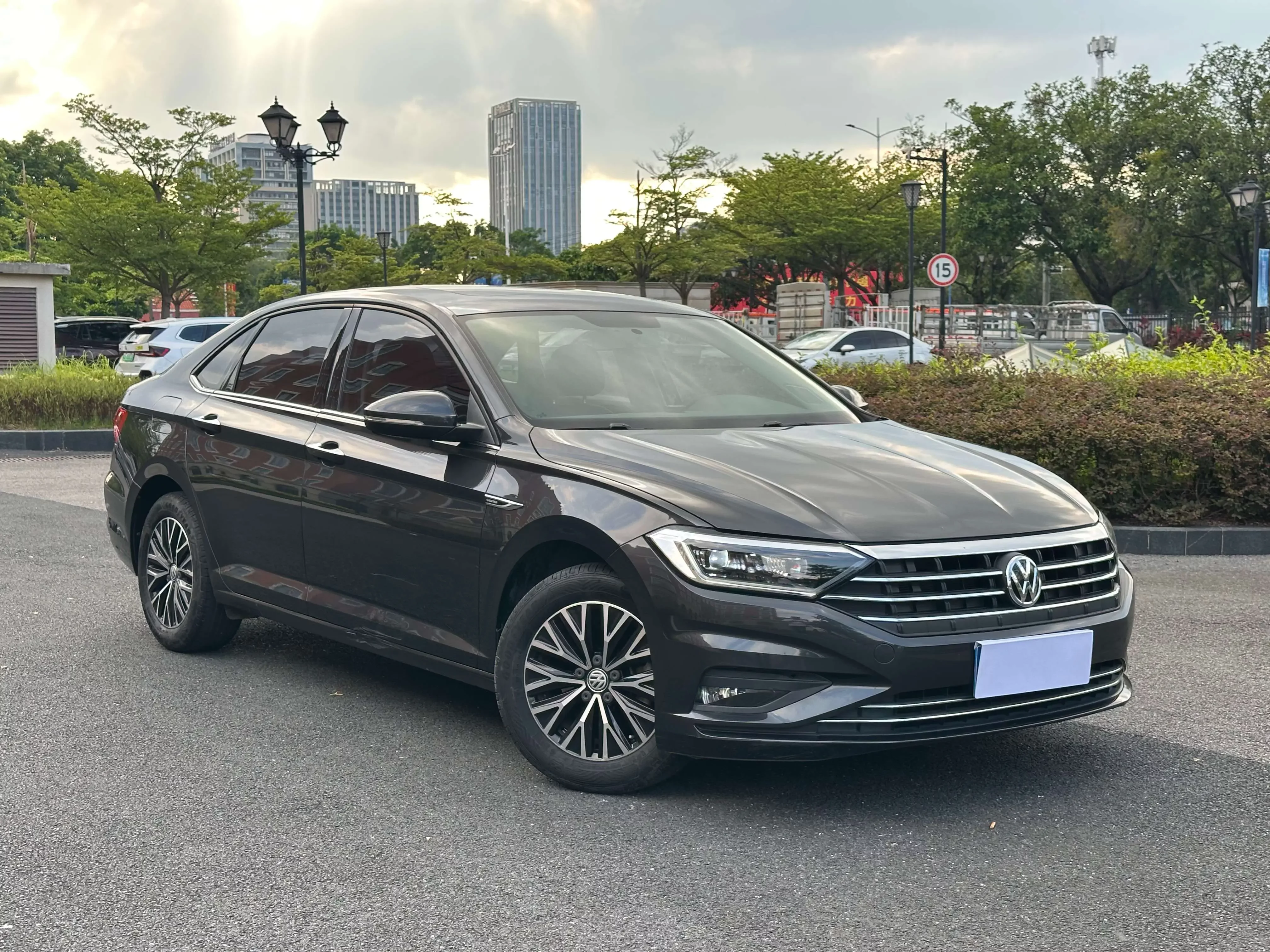 Volkswagen Sagitar