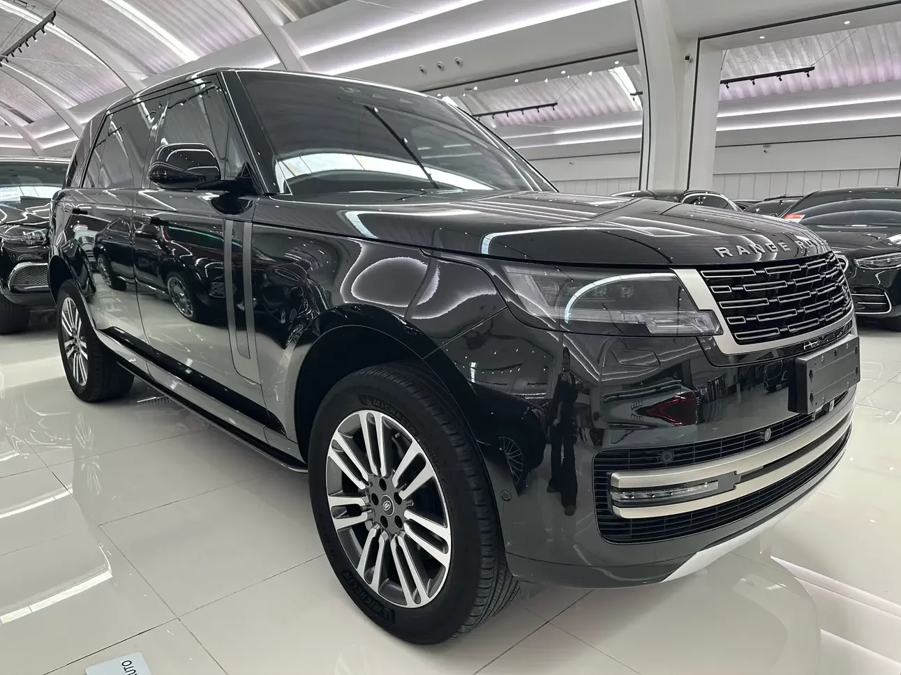 Land Rover range rover