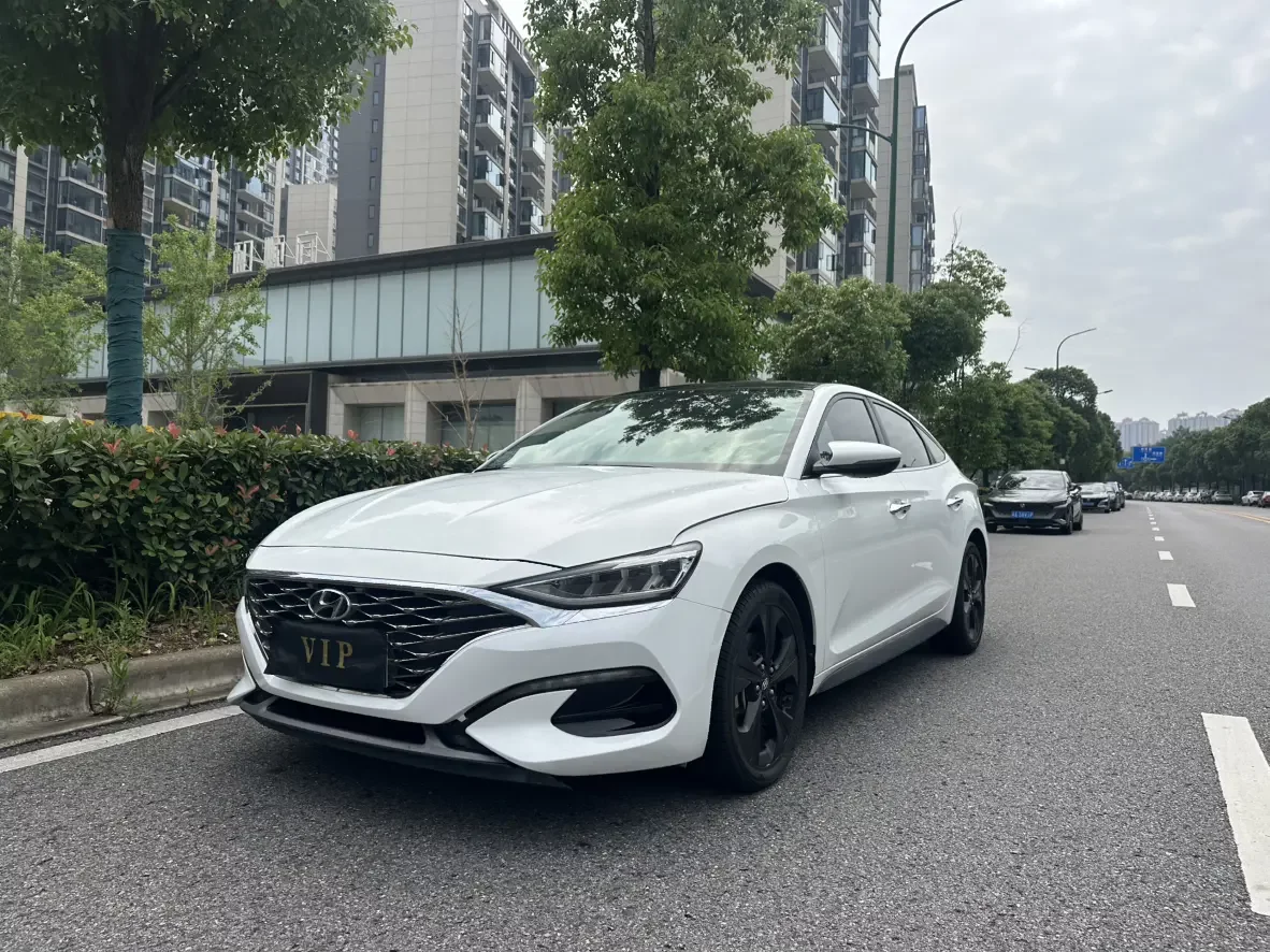 Hyundai Lafesta