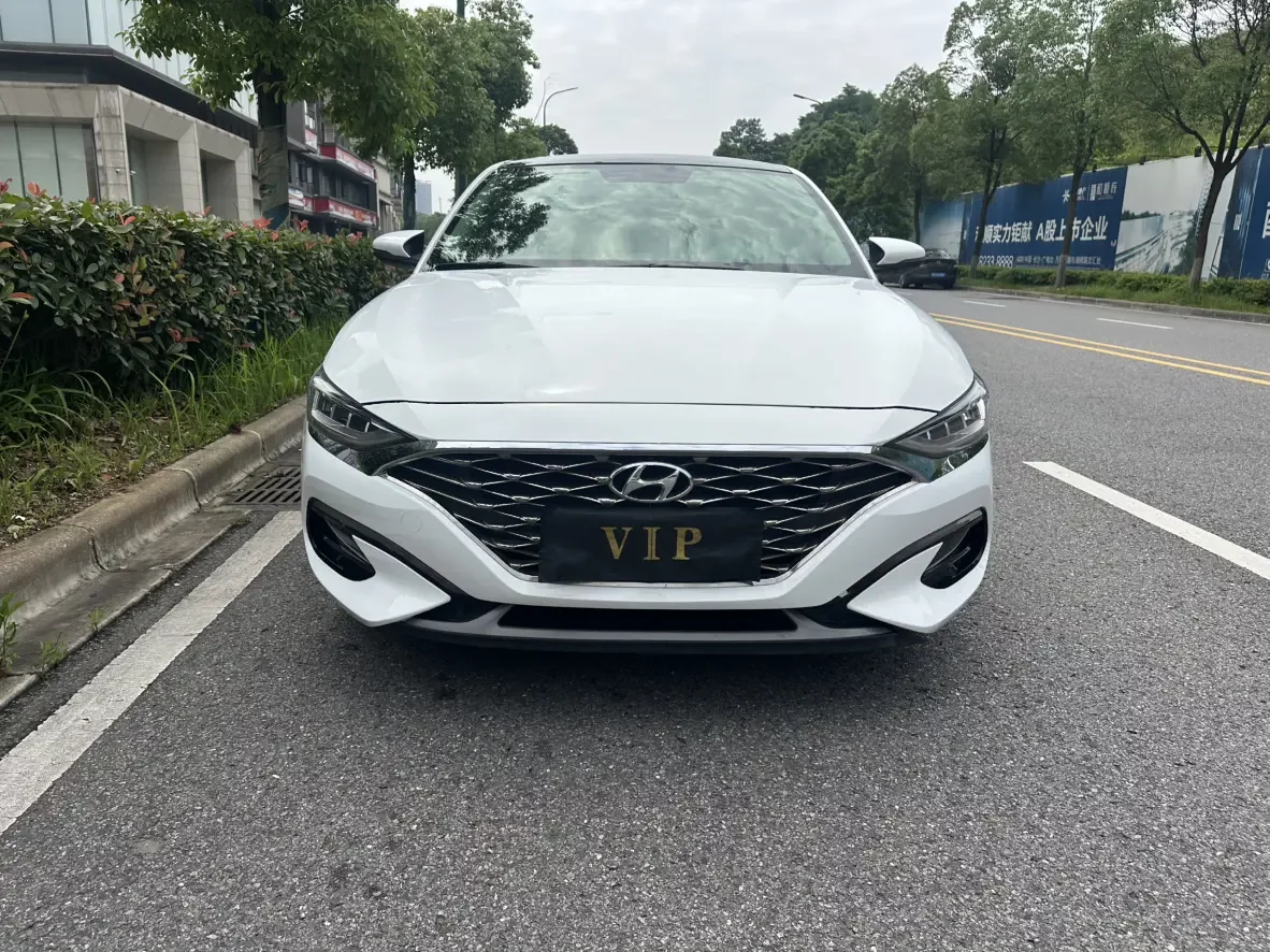 Hyundai Lafesta