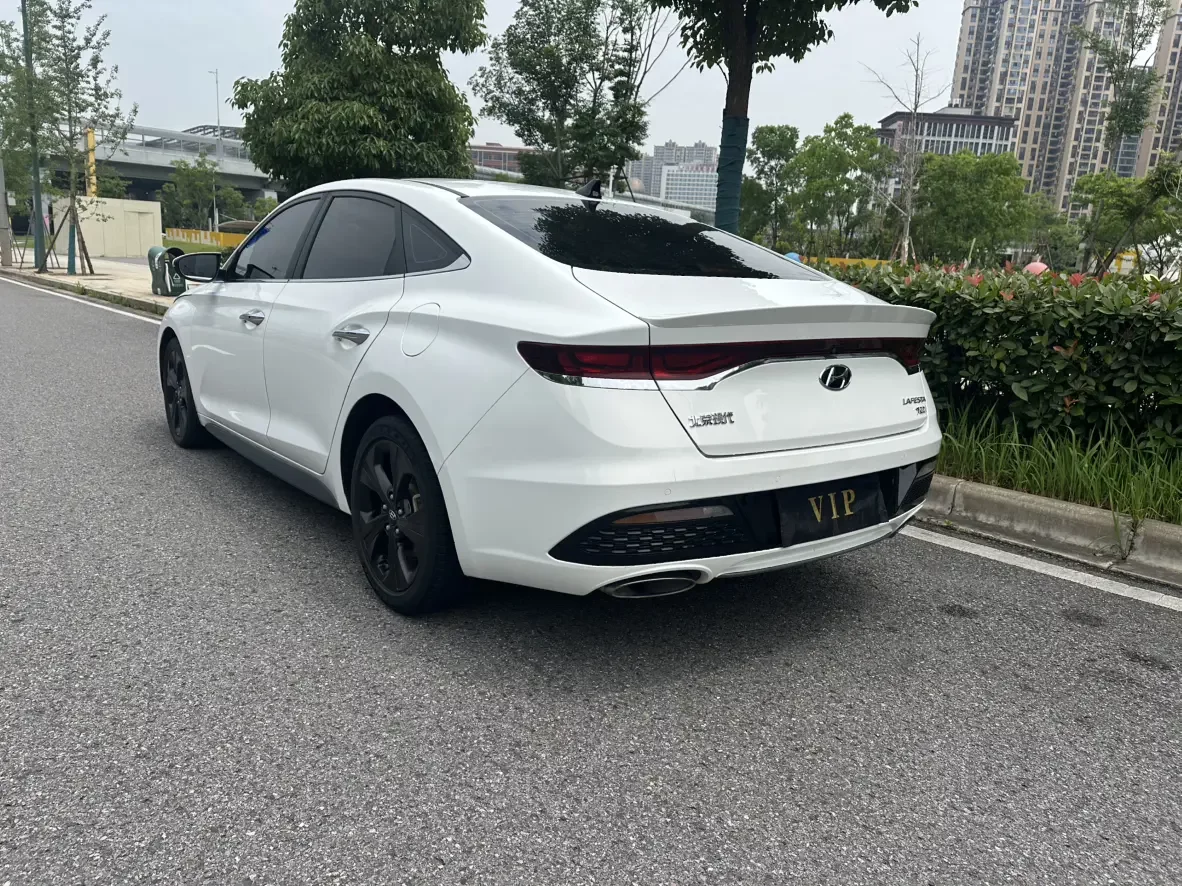 Hyundai Lafesta