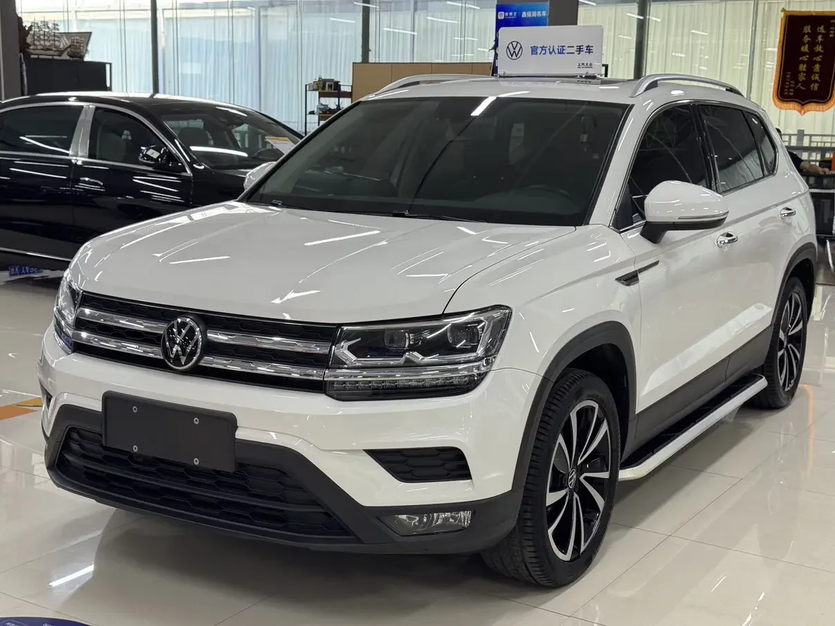 Volkswagen Tharu