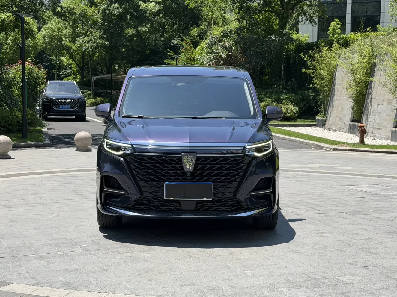 Roewe iMAX8