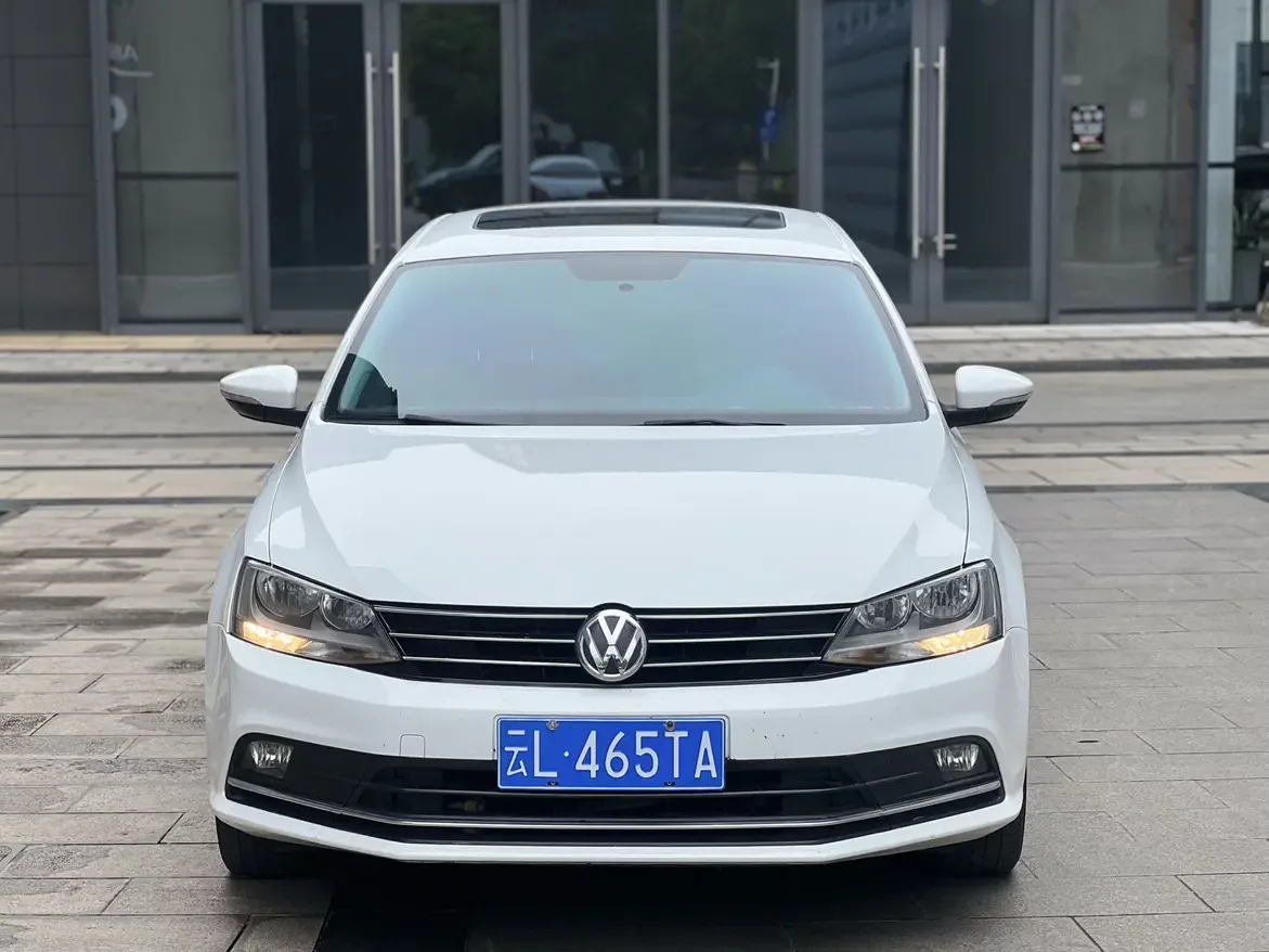 Volkswagen Sagitar