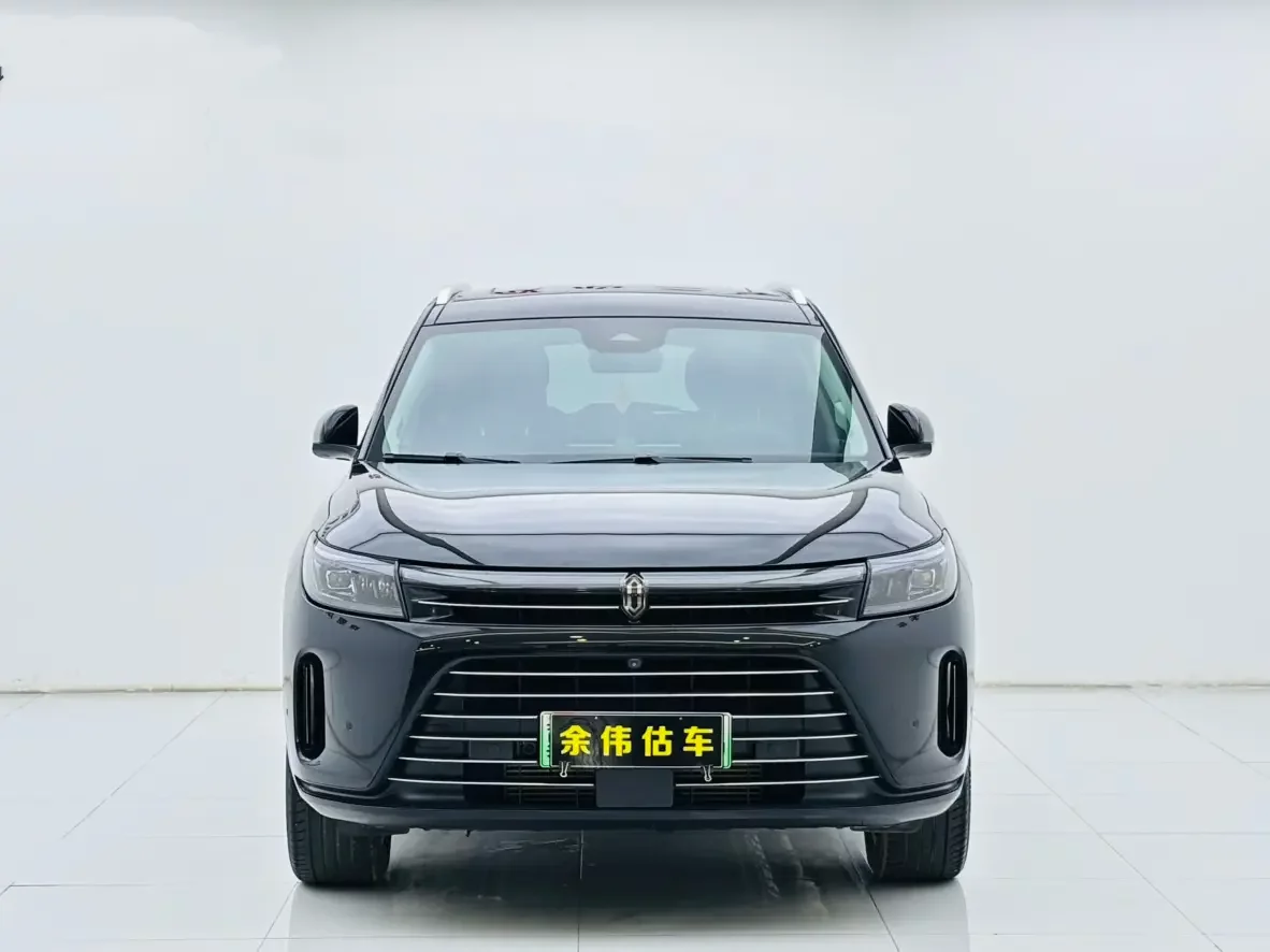 AITO M7 (Wenjie M7)  из Китая