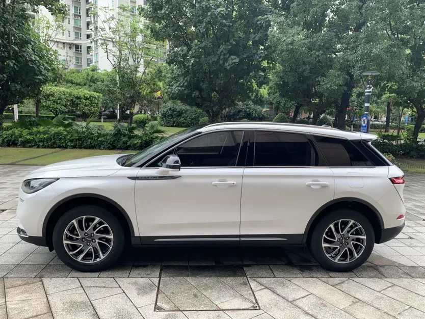 Lincoln adventurer