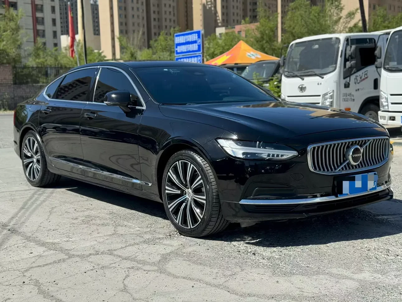 Volvo S90