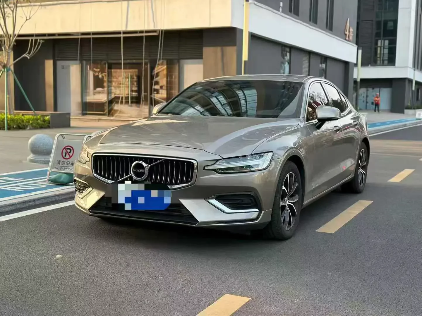 Volvo S60