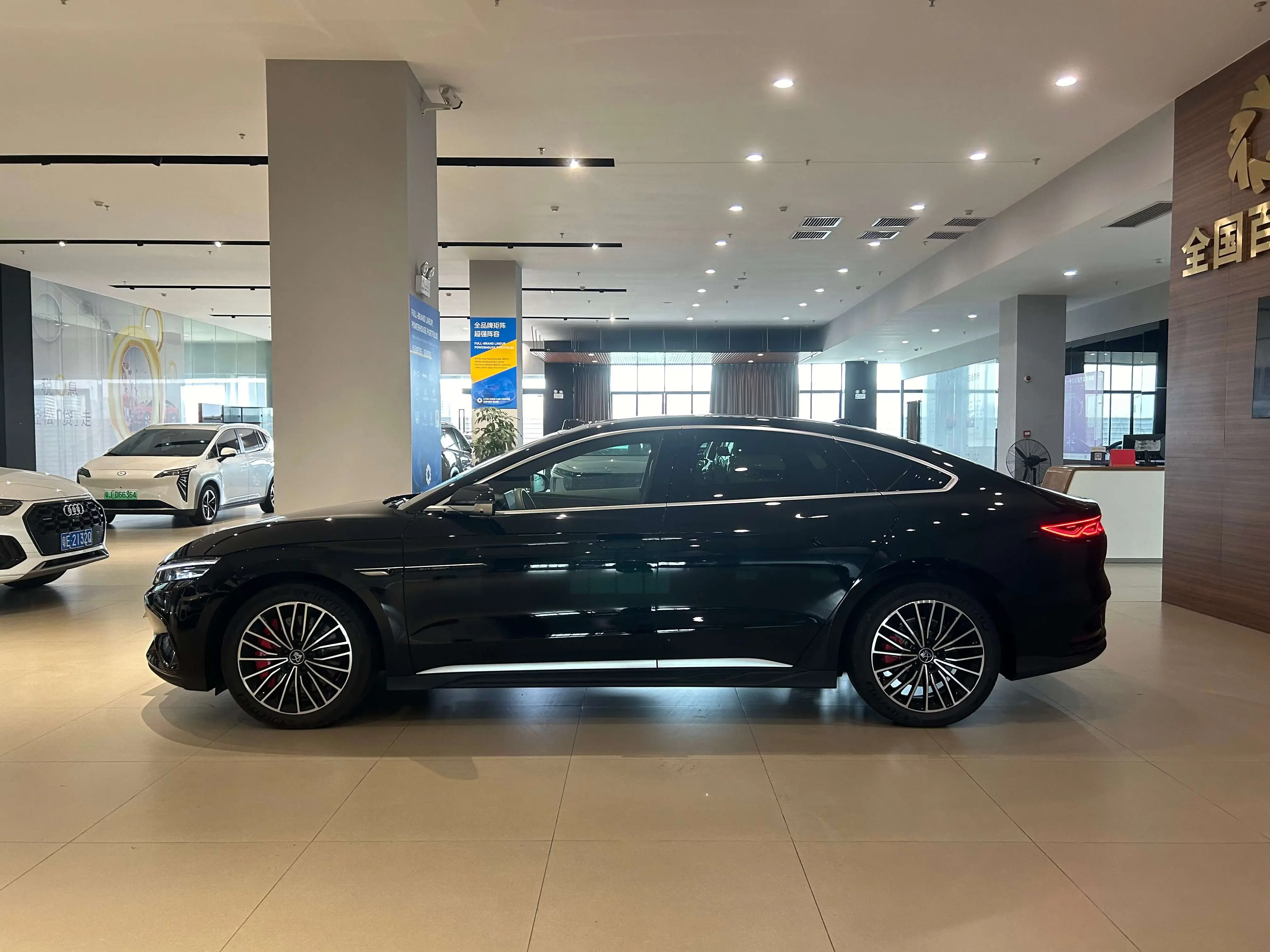 BYD Han EV