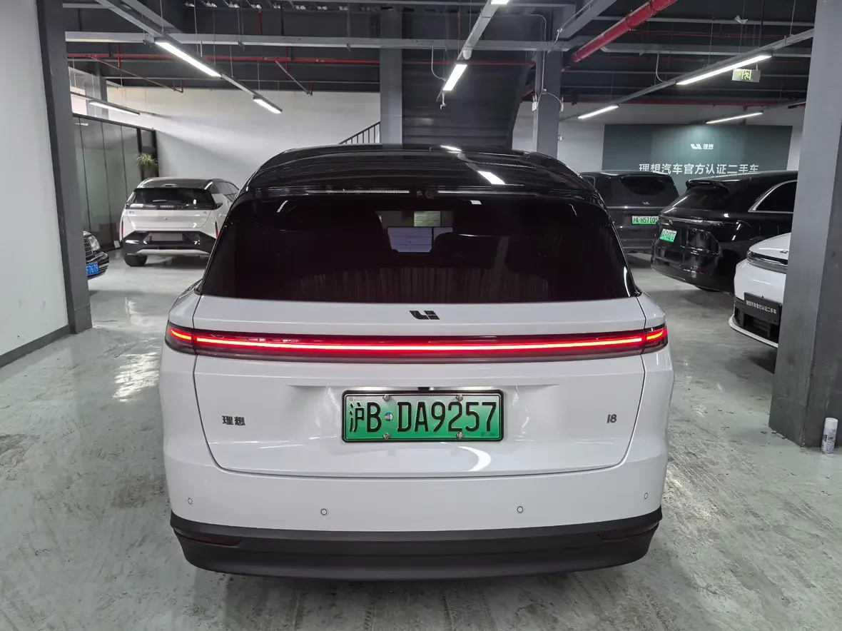 Li Ideal i8