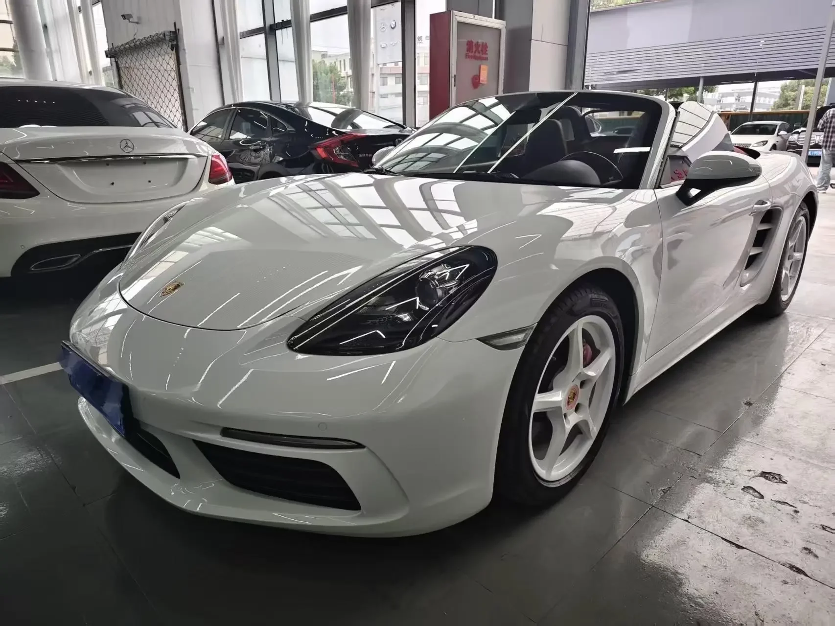 Porsche 718