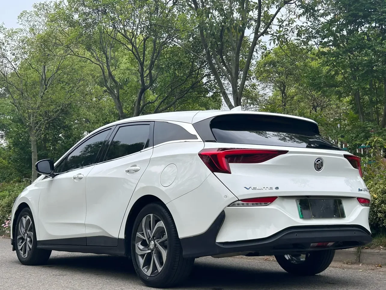 Buick Weilan 6 PHEV