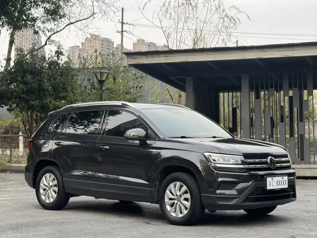 Volkswagen Tharu