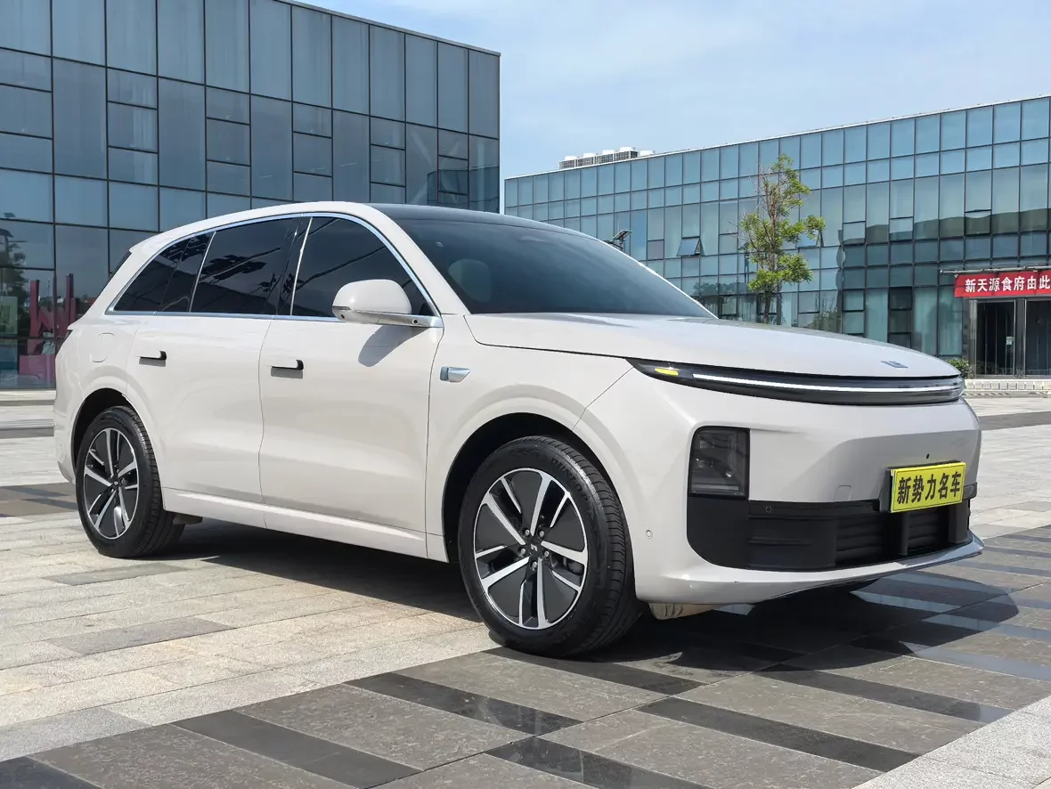 Lixiang L6