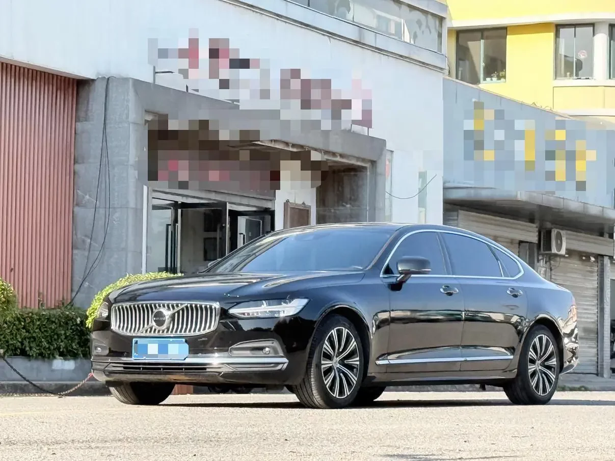 Volvo S90