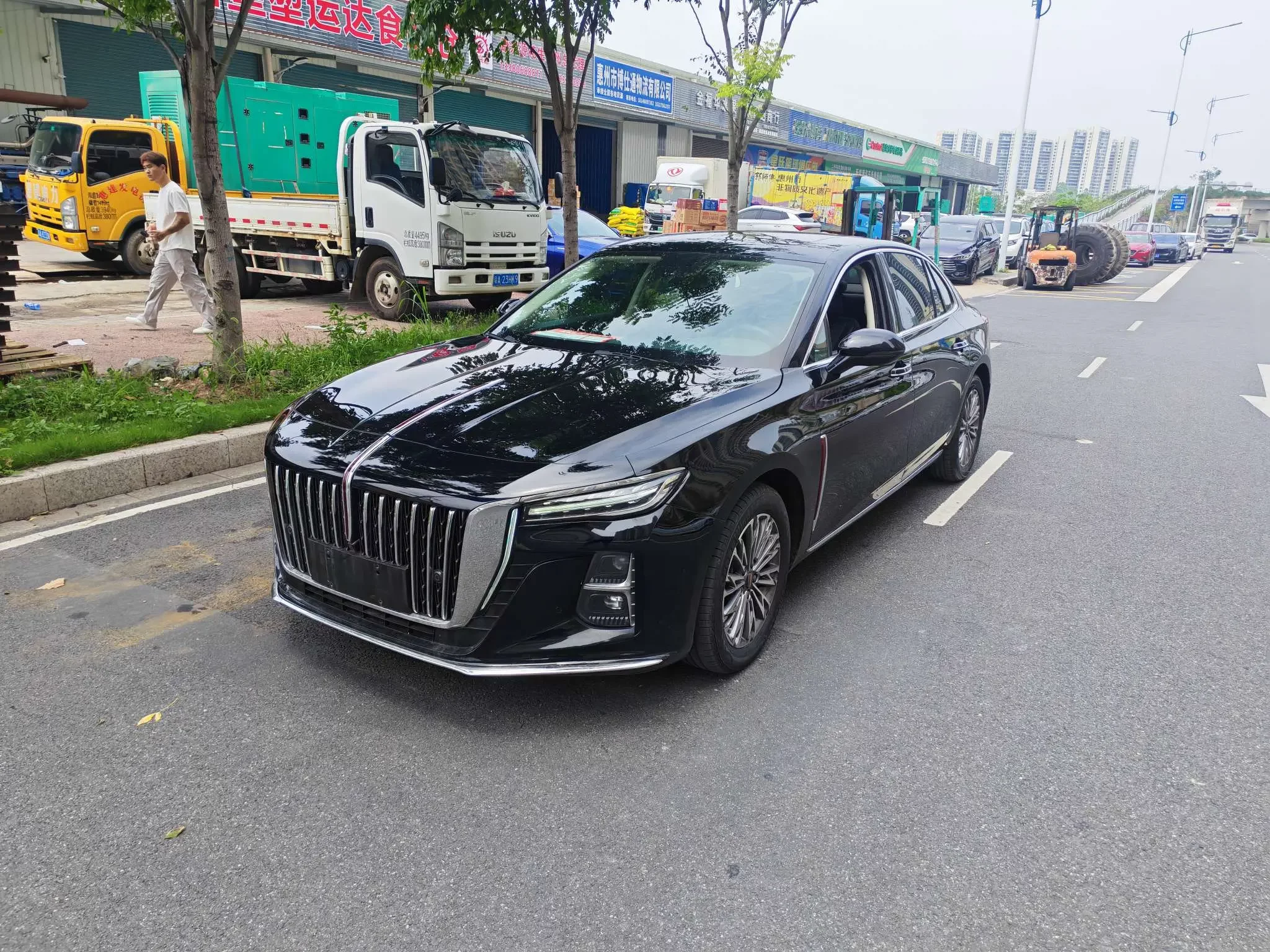 Hongqi H5