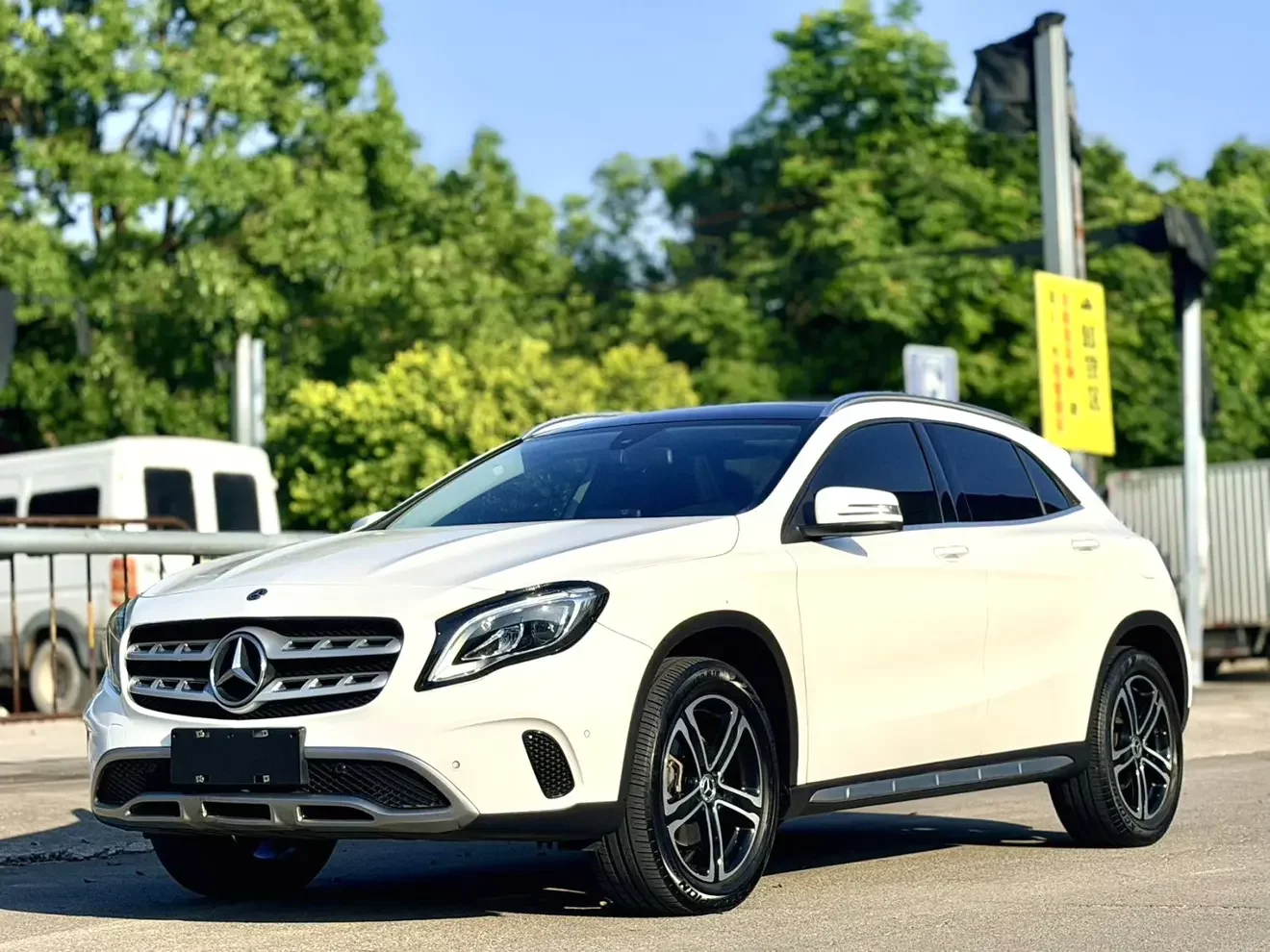 Mercedes-Benz GLA
