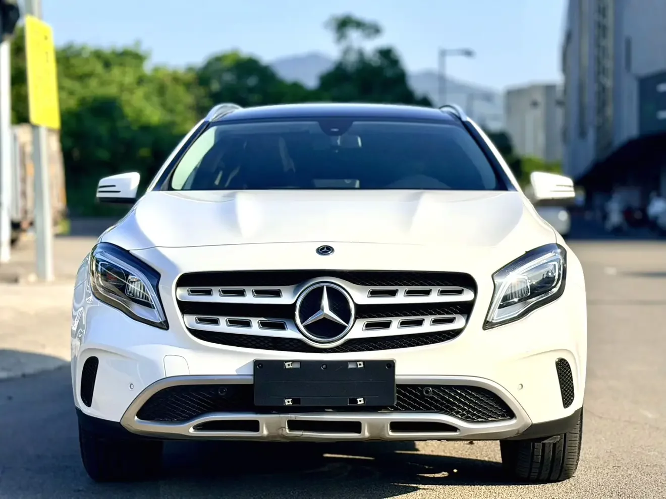 Mercedes-Benz GLA