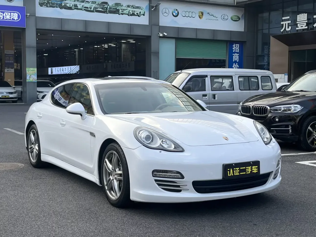 Porsche Panamera