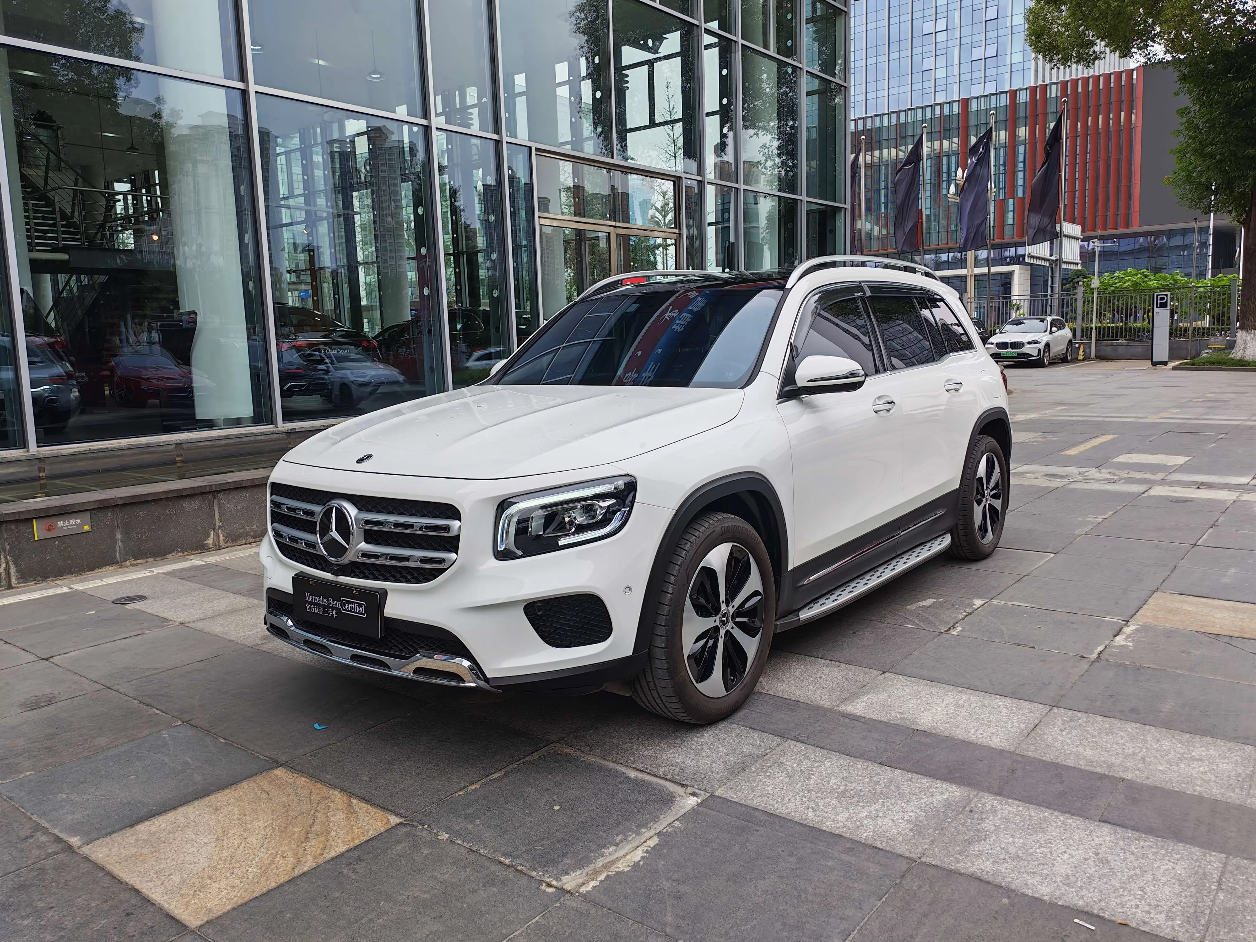 Mercedes-Benz GLB