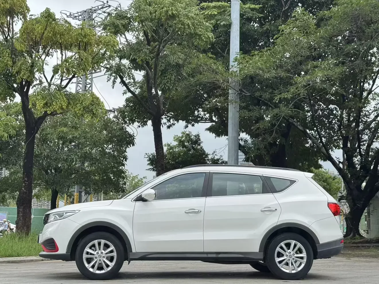 Dongfeng Fengon 580