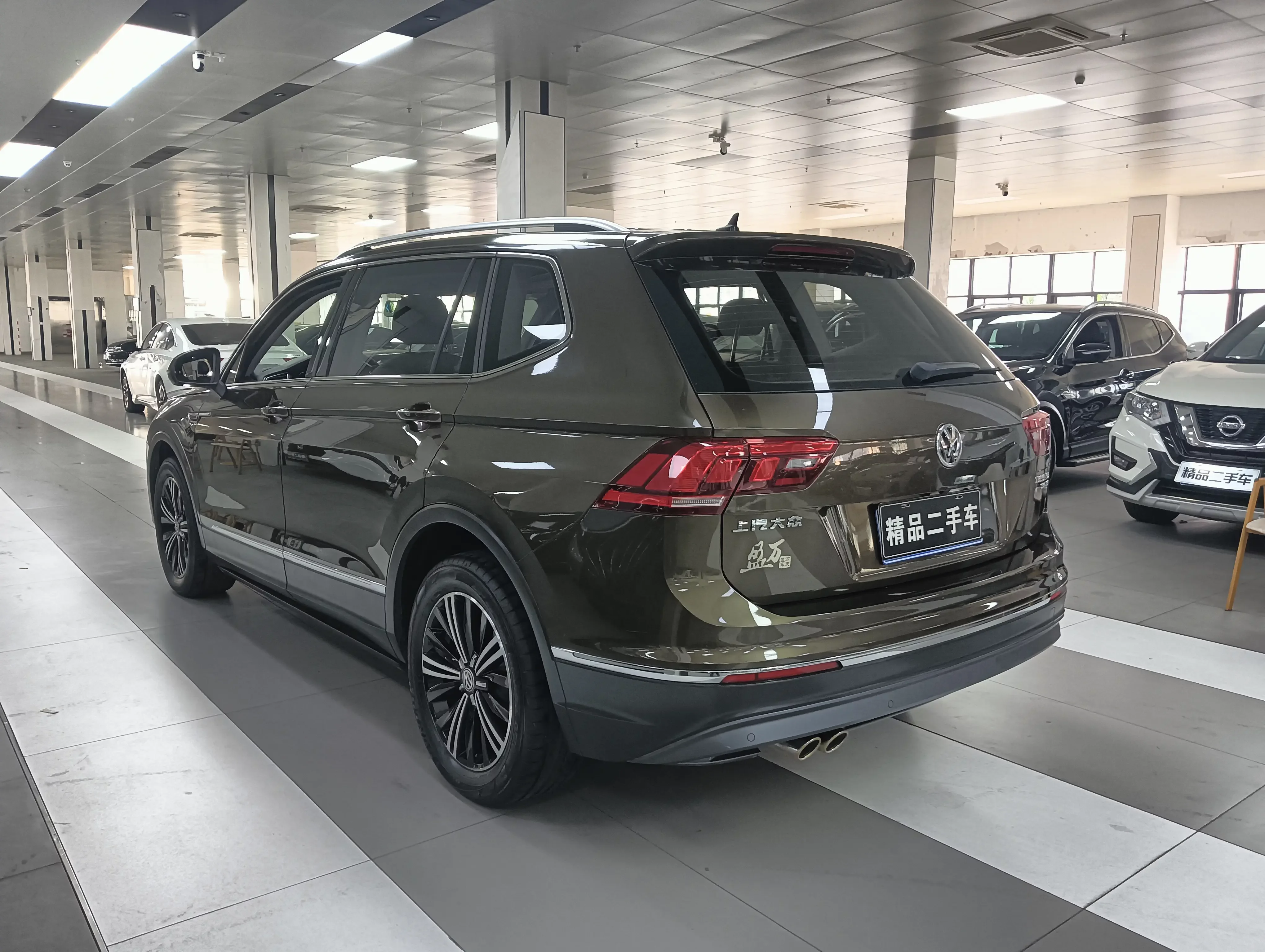 Volkswagen Tiguan L