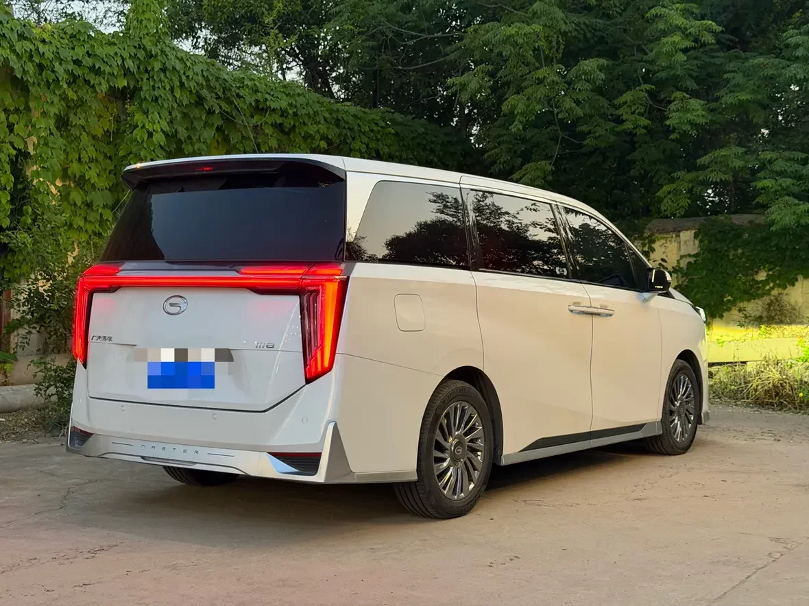 GAC Trumpchi M8