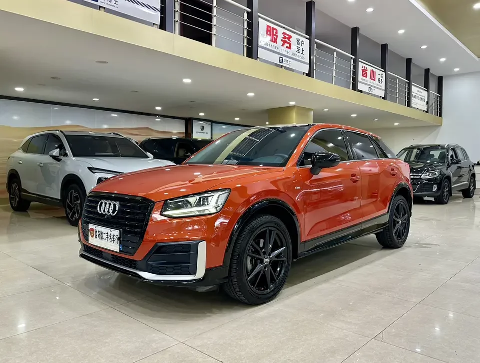 Audi Q2L