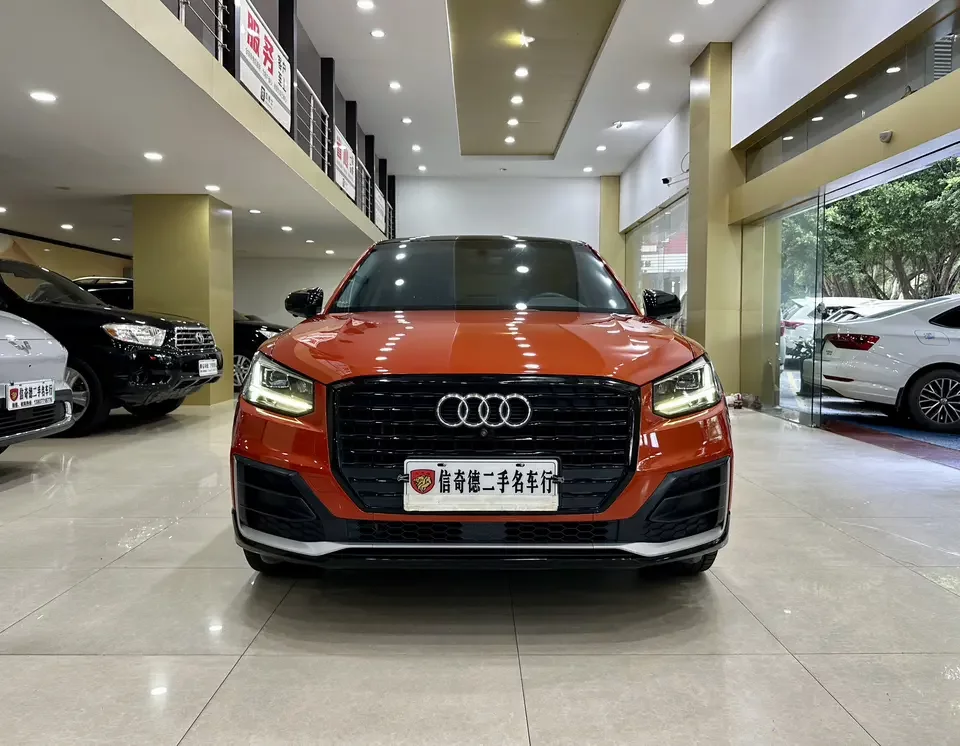 Audi Q2L
