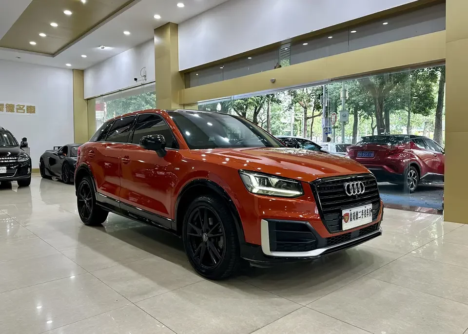 Audi Q2L