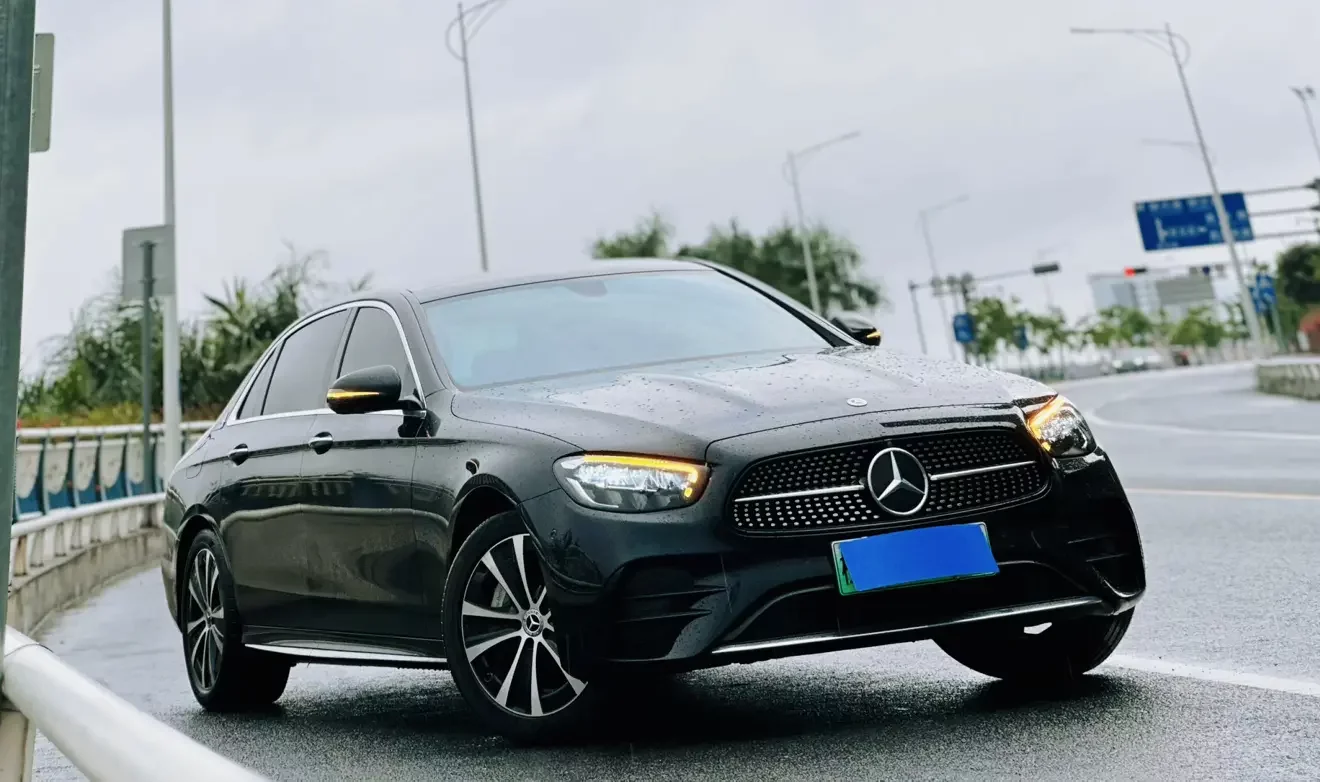 Mercedes-Benz E-Class PHEV